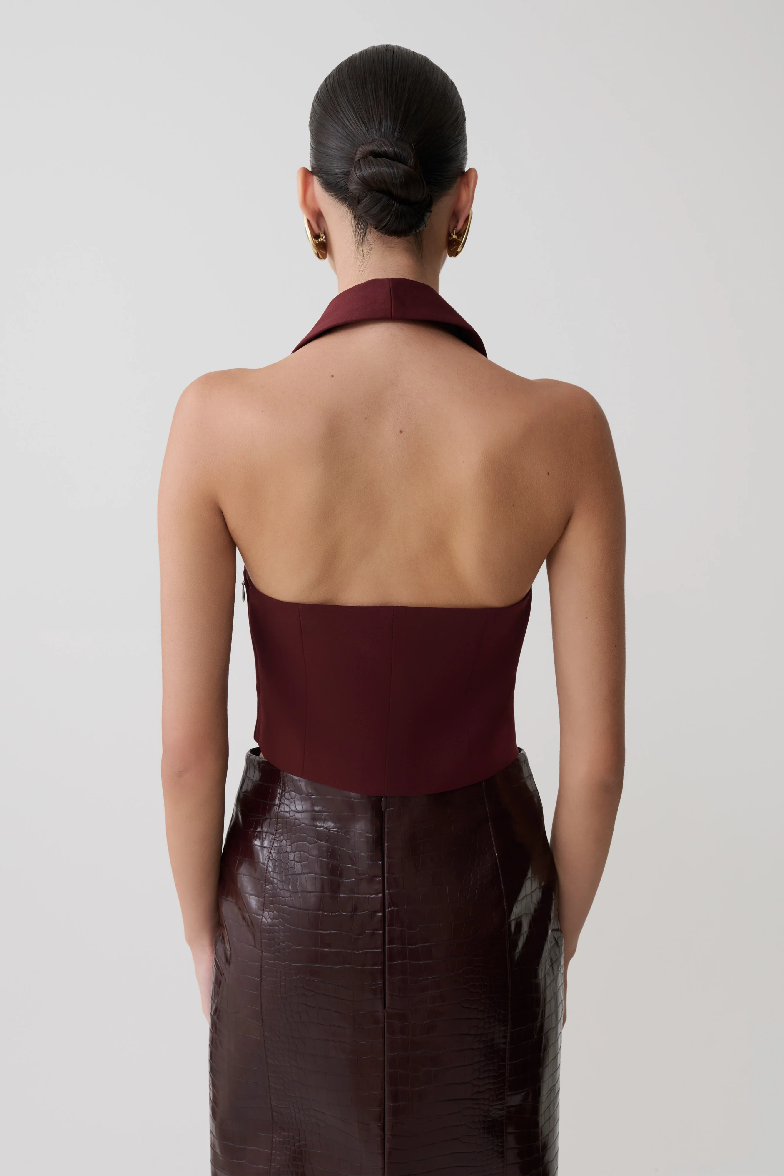 Calla Collared Sleeveless Halter Top - Merlot - Image 2