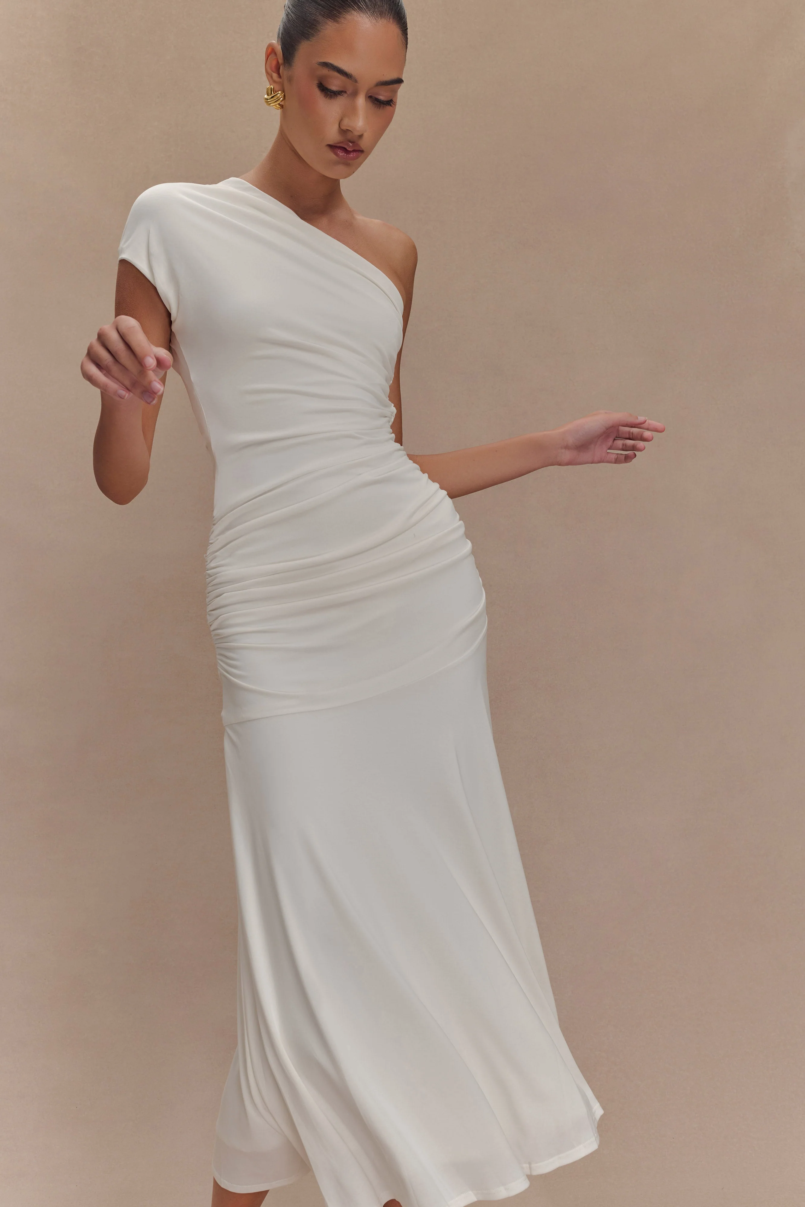 Chloe Peached Jersey One Shoulder Midi Dress - Ivory - Image 4