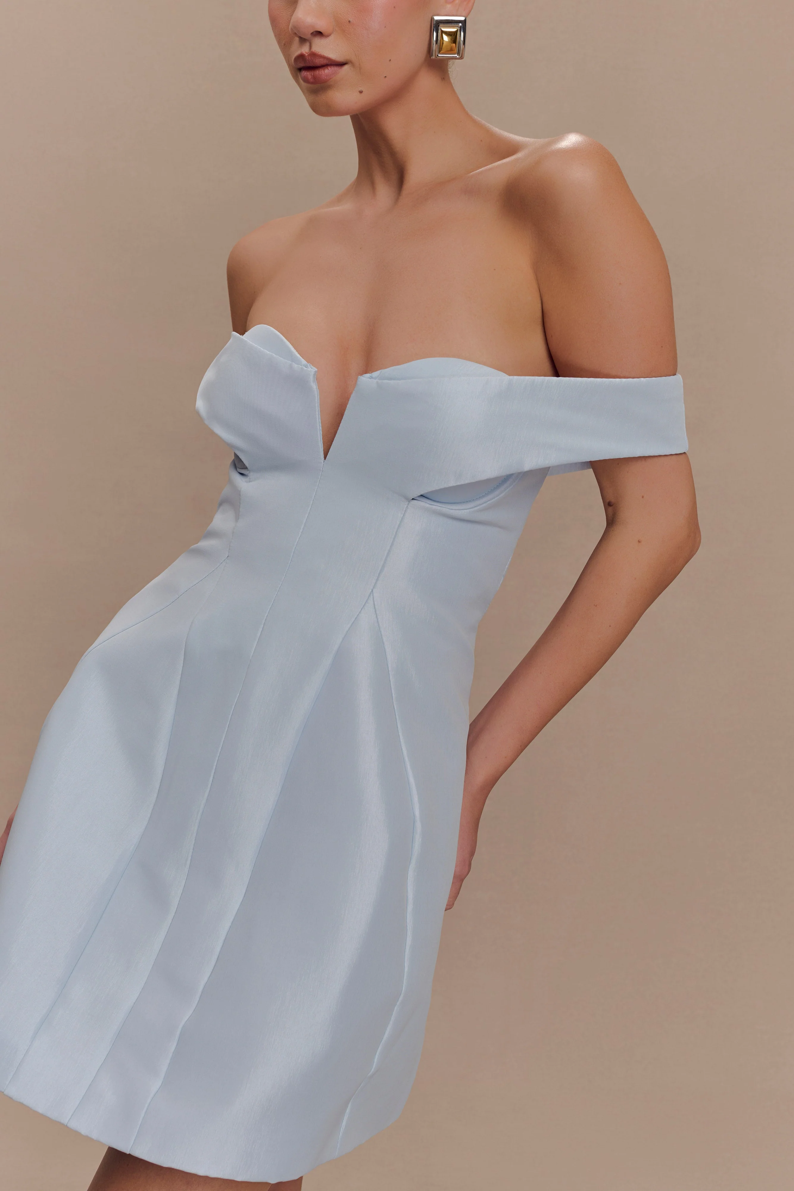 Diana Off Shoulders Mini Dress - Powder Baby Blue - Image 3