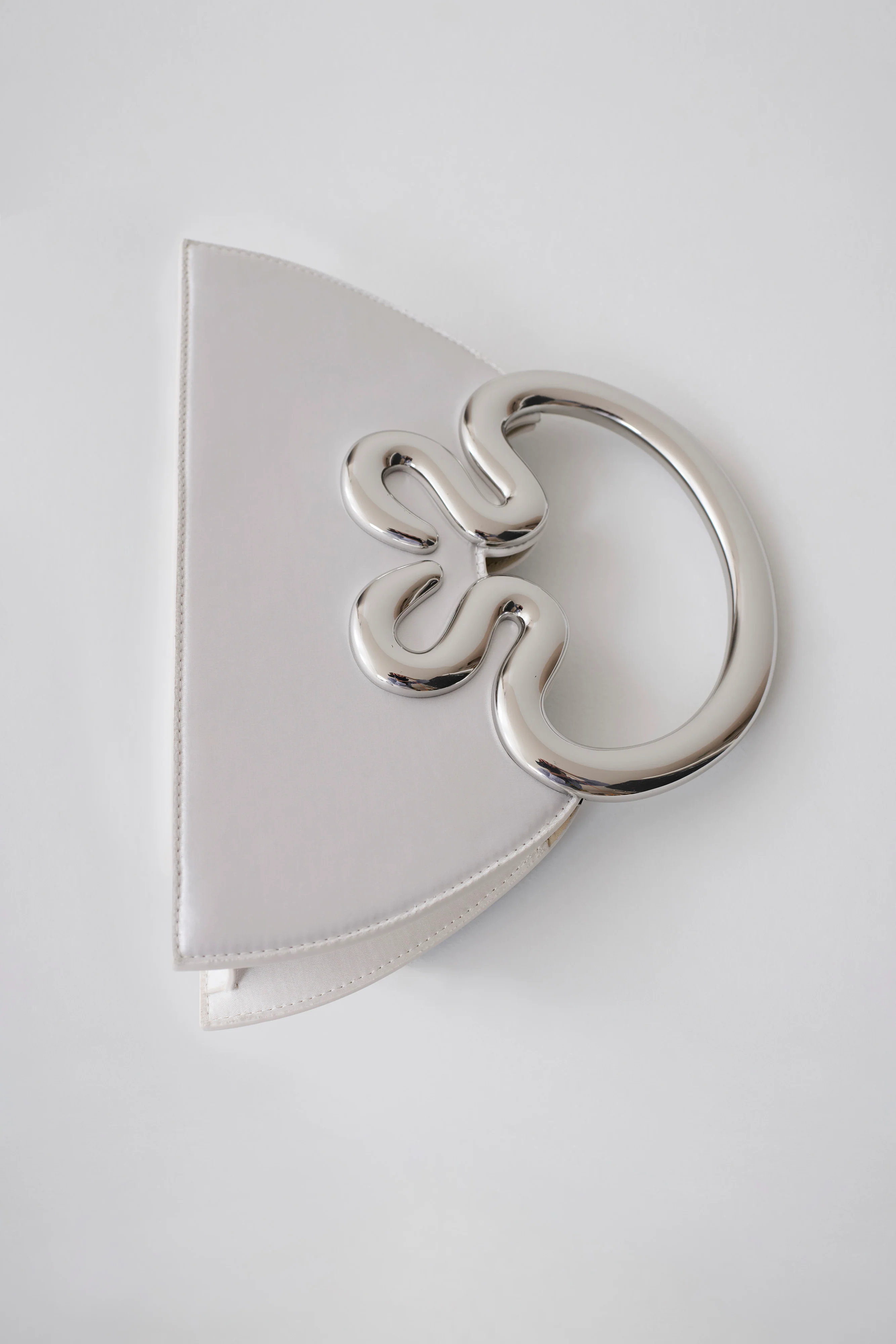Elianne Satin Frame Clutch Bag - White - Image 4