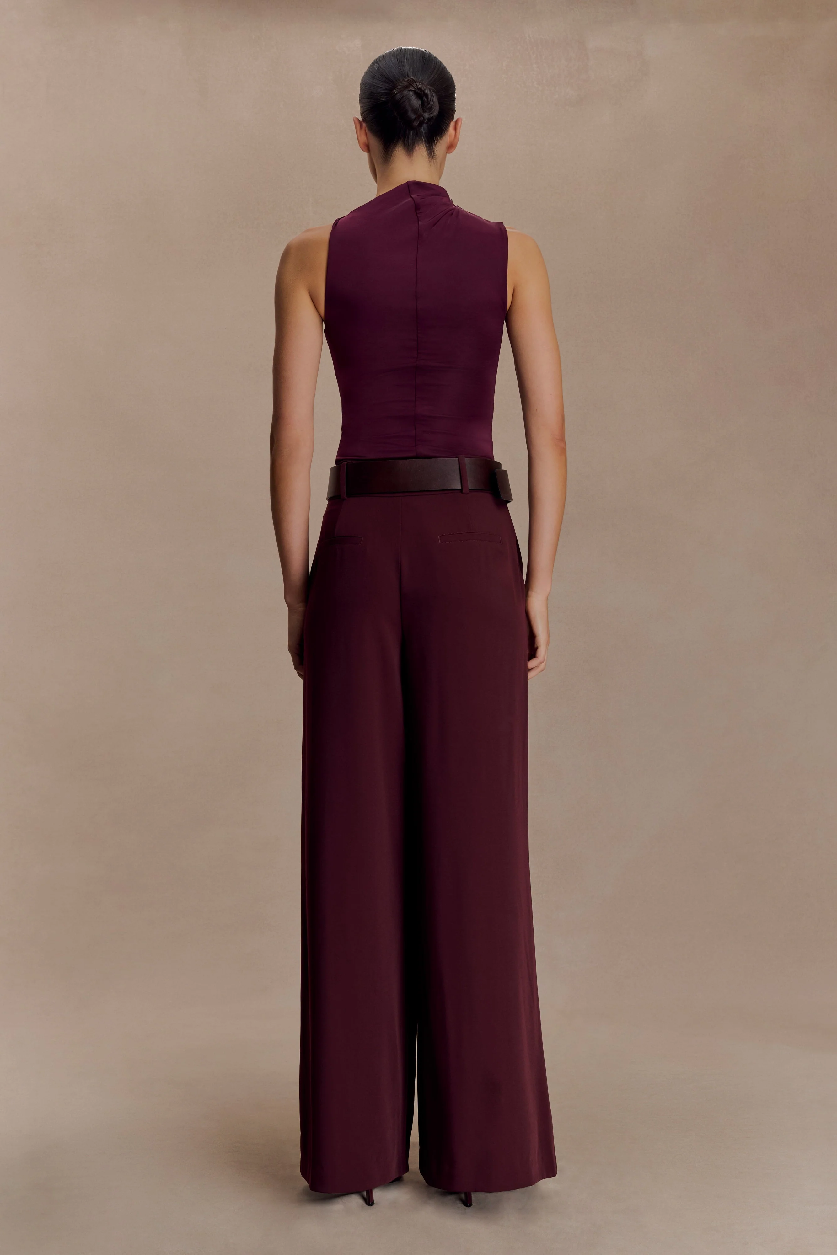 Hadleigh Sleeveless Slinky Top - Burgundy - Image 2