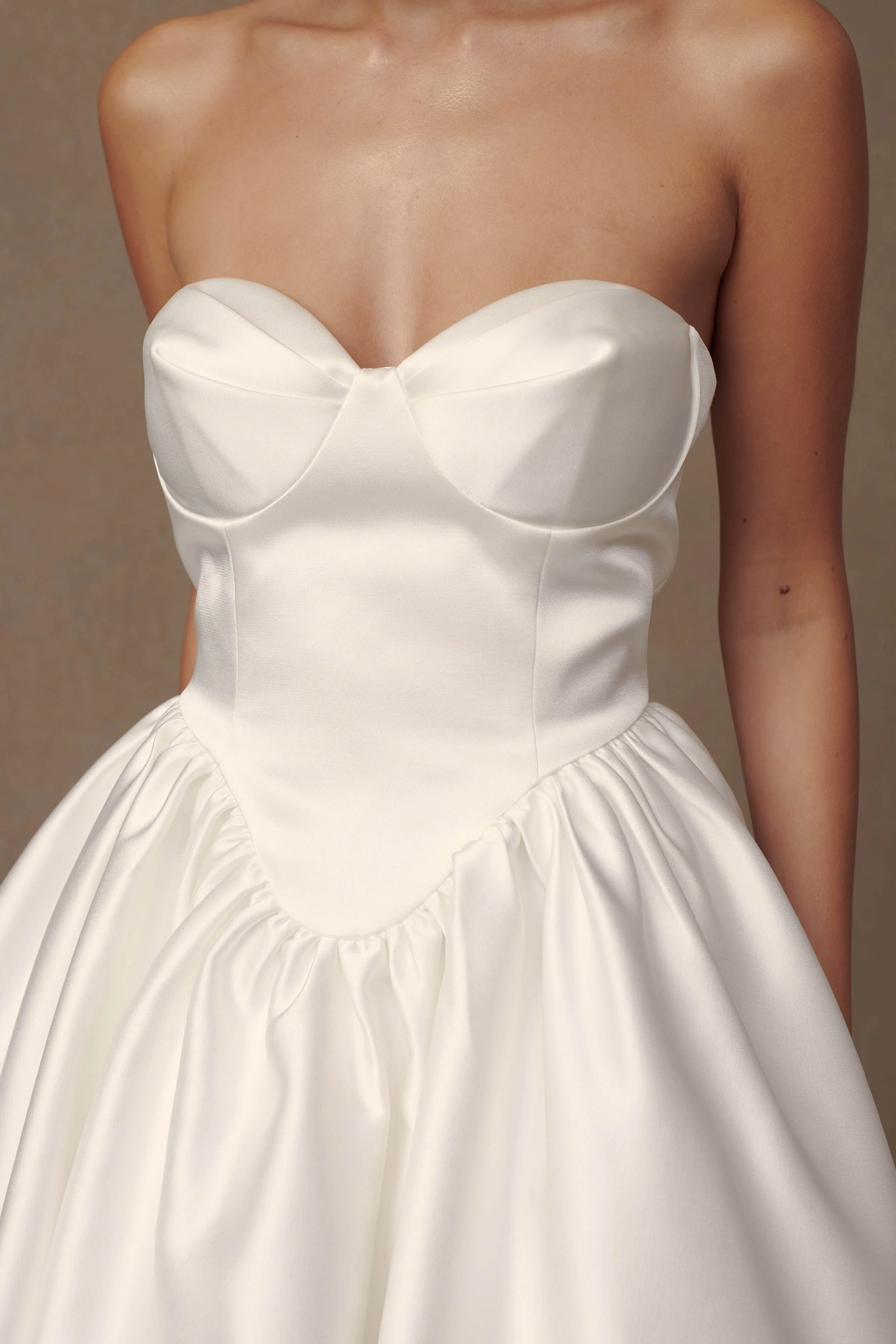 Hollie Structured Corset Mini Dress - White - Image 3