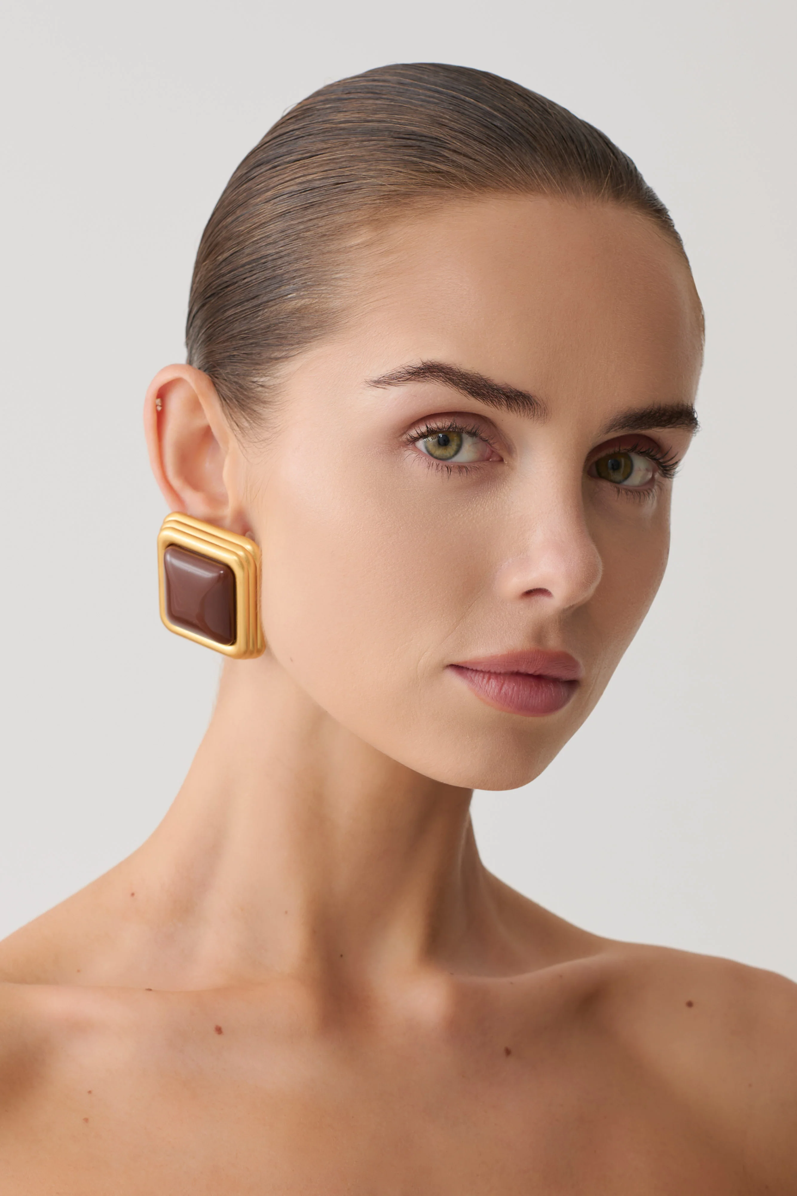 Inaya Square Stud Earring - Gold - Image 4