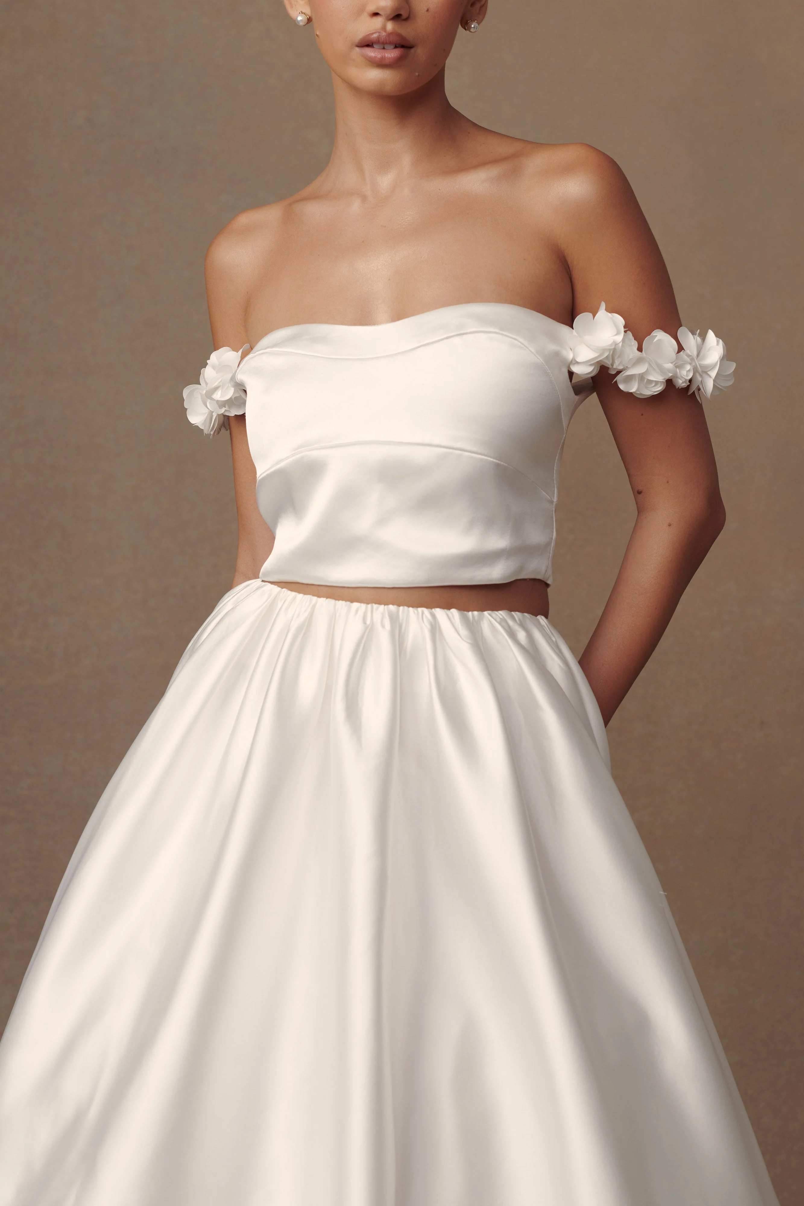 Karrie Cropped Satin Rose Bodice - White - Image 6