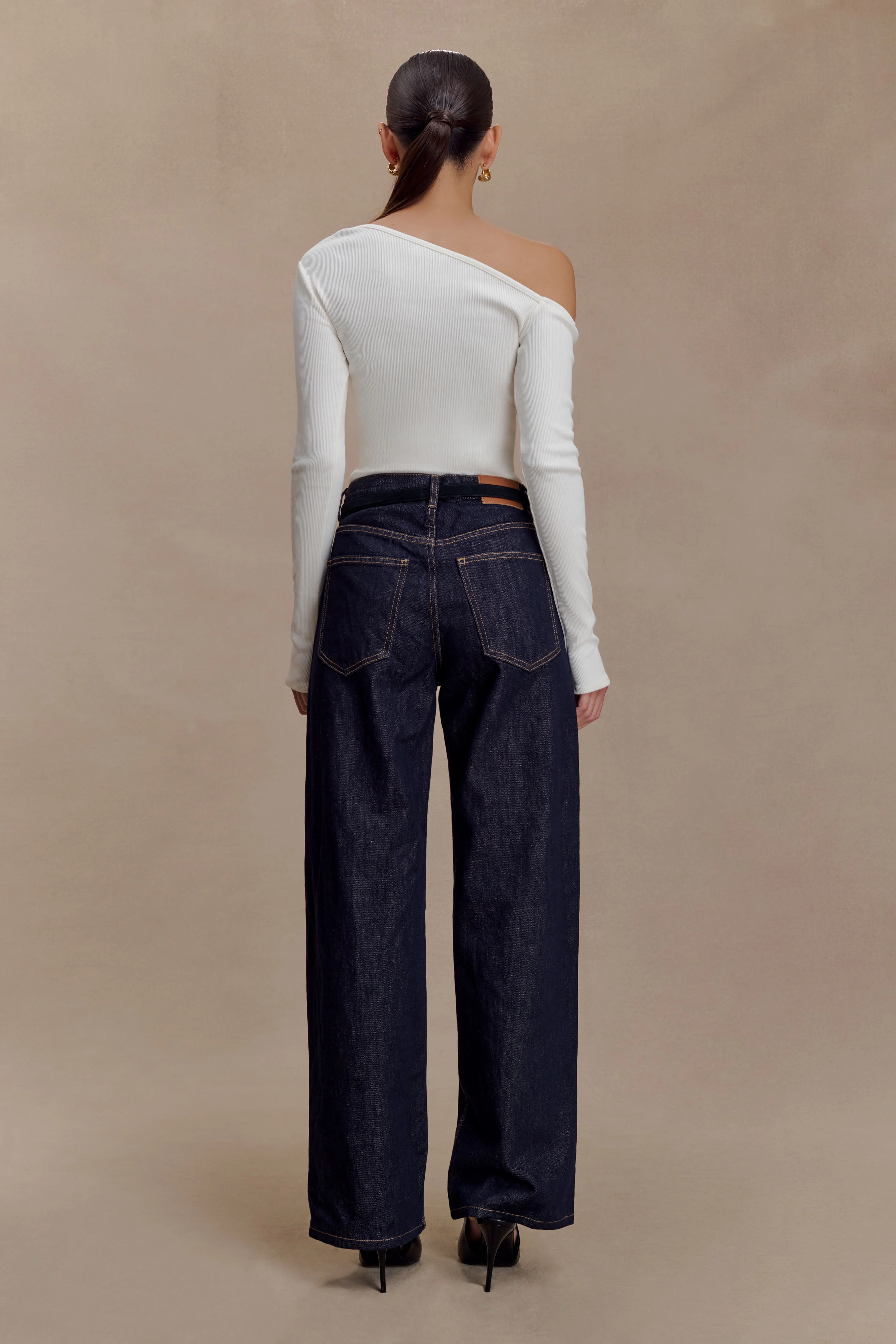 Maelle Off Shoulder Long Sleeve Top - Ivory - Image 2
