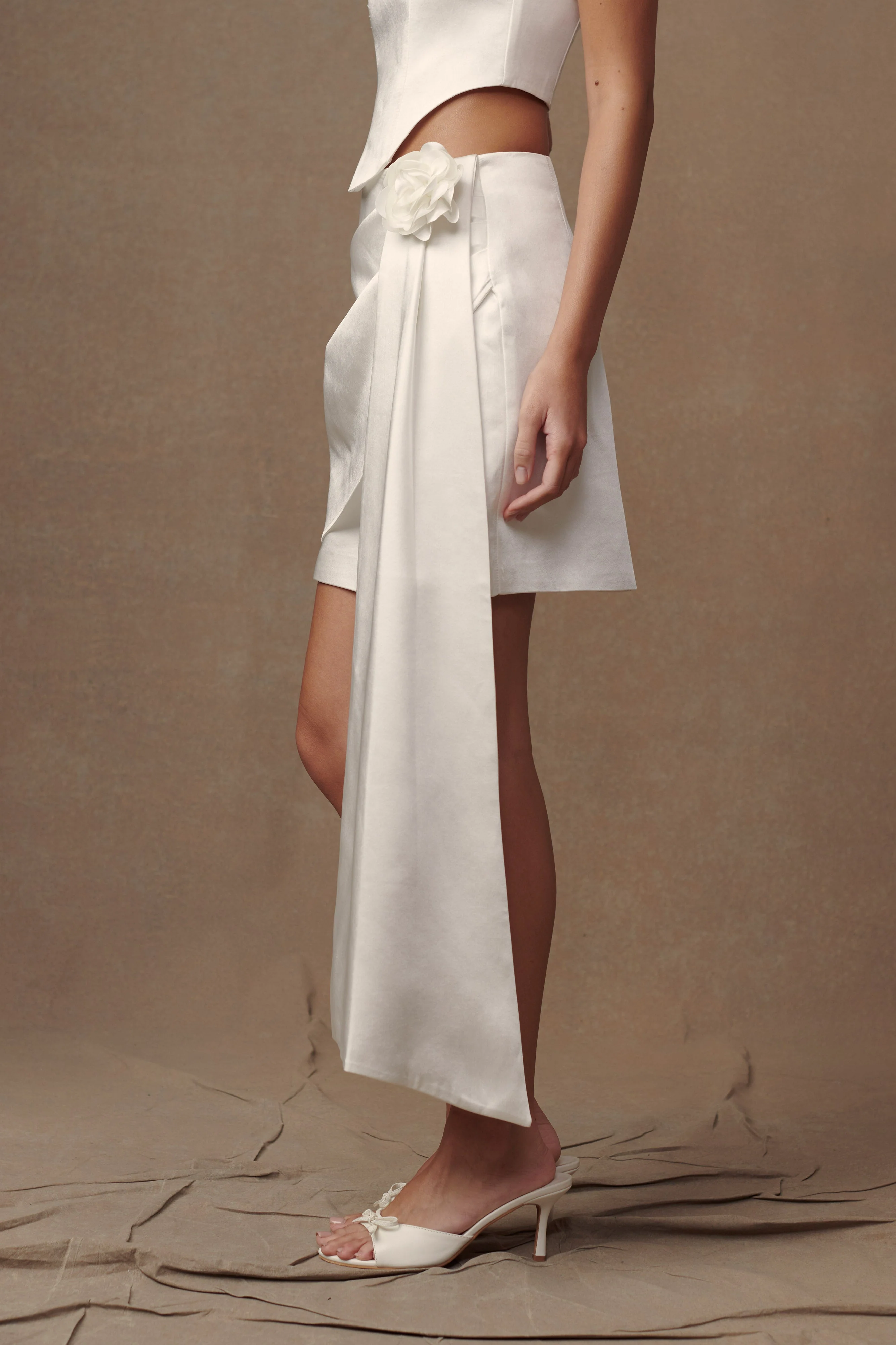 Margot Rose Mini Skirt - White - Image 2