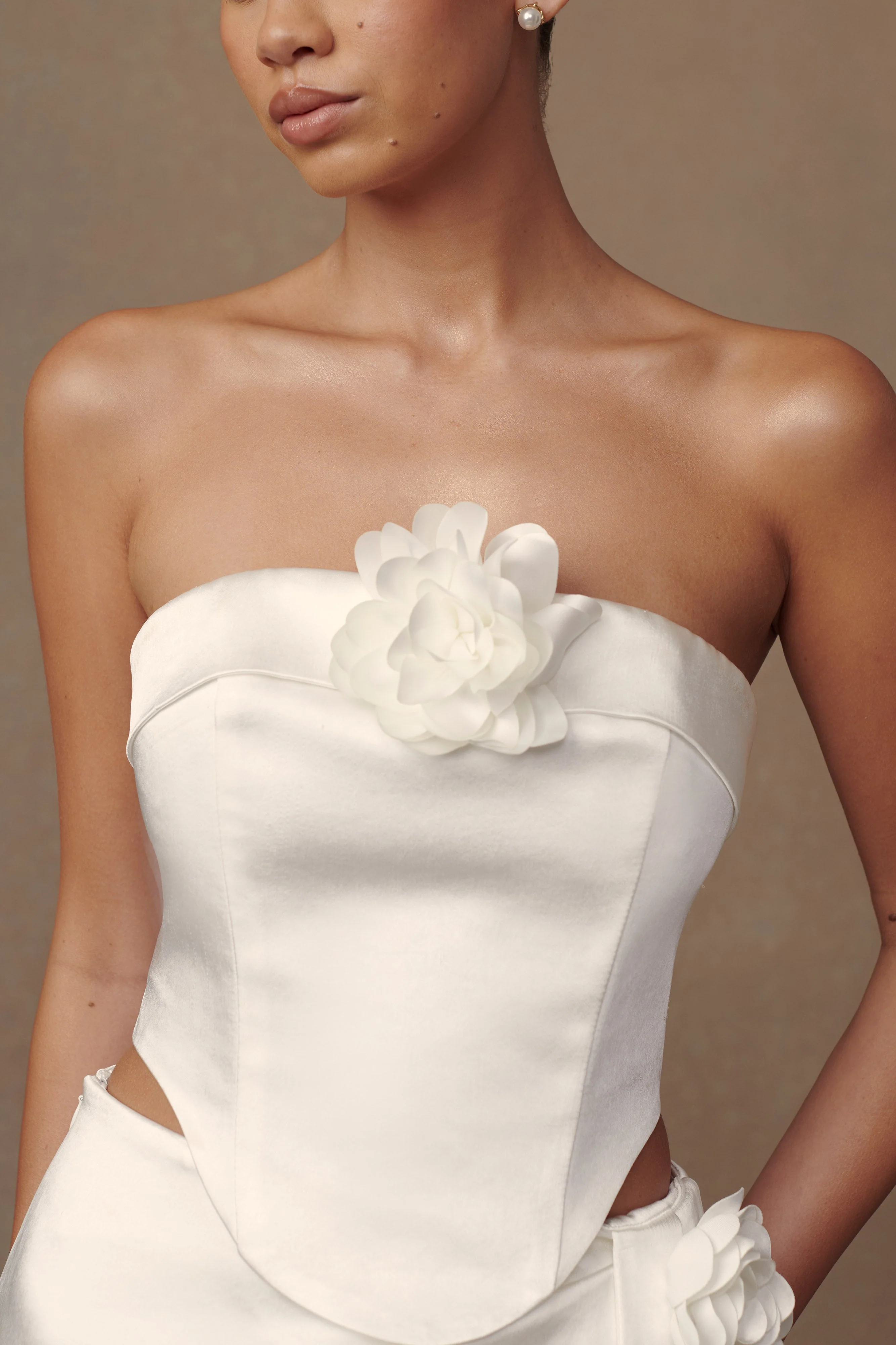 Margot Strapless Rose Corset - White - Image 3