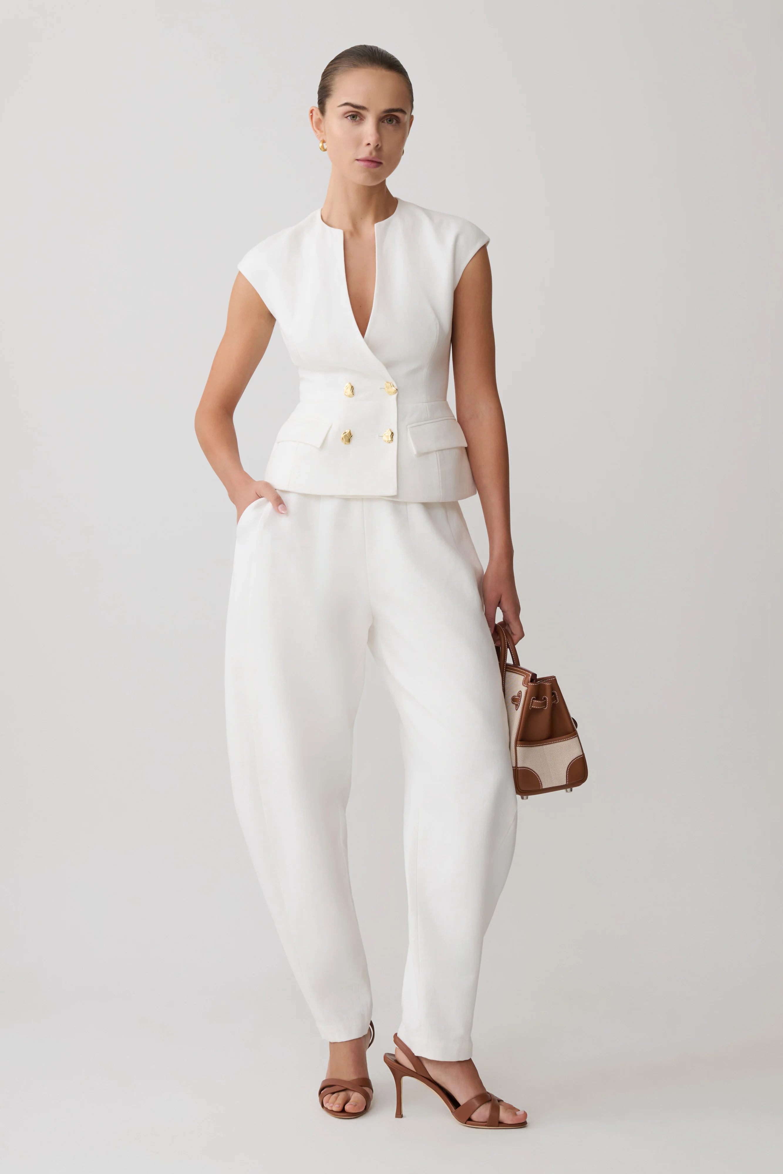 Oriana Linen Oversize Pants - White - Image 4