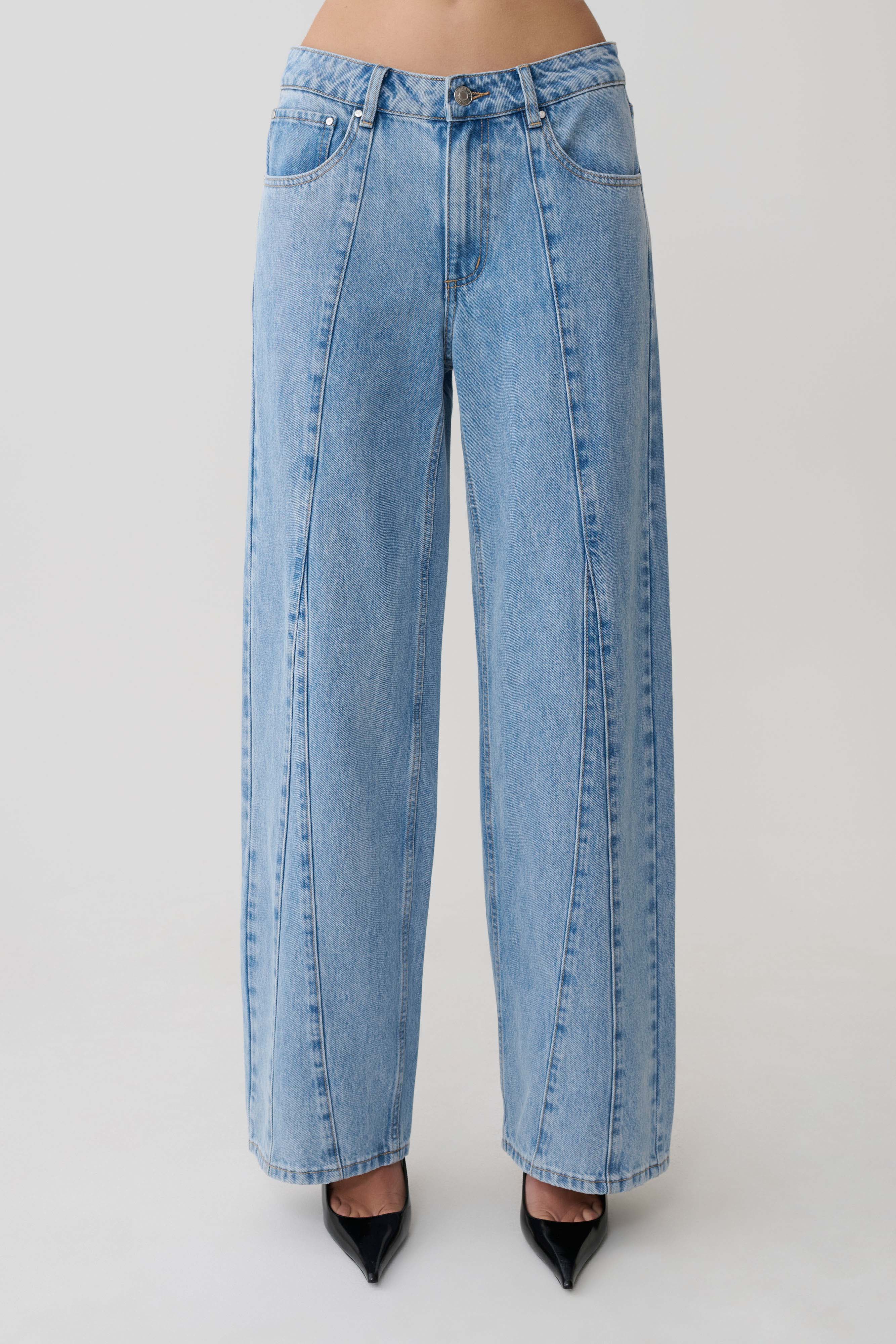 Roy Mid Rise Wide Leg Denim Jeans - Classic Blue - Image 4