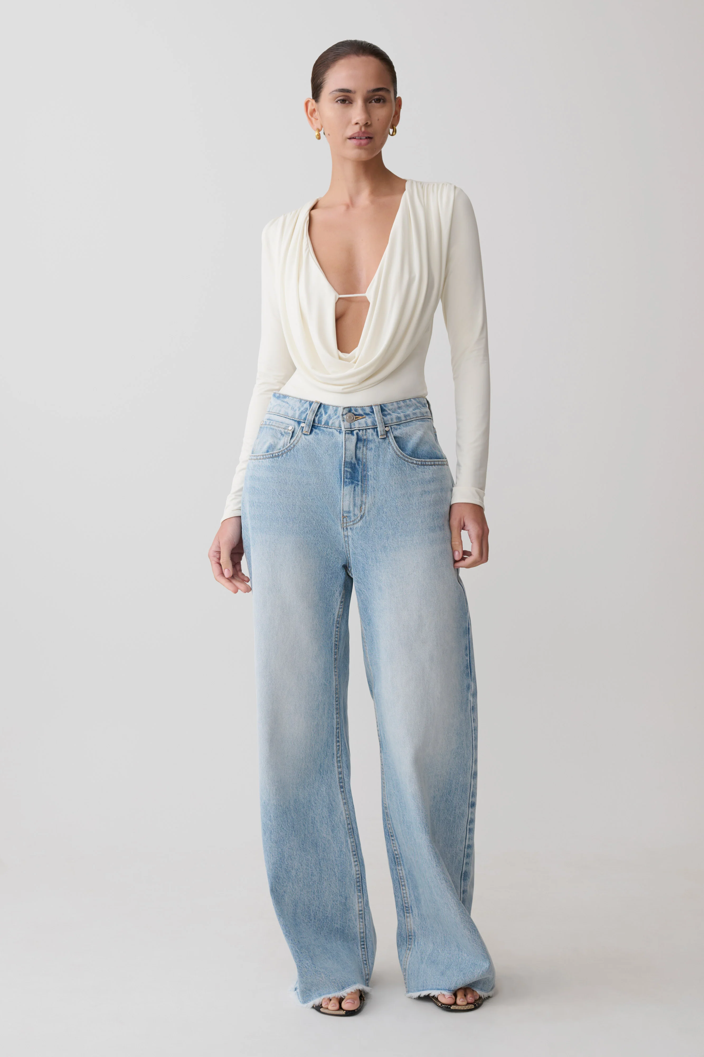 Sebastian Straight Leg Denim Jeans With Fray Hem - Washed Light Blue - Image 7